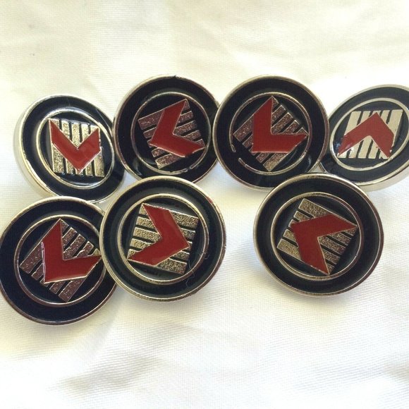 Canadian Airlines Uniform Buttons 11 total 7 large and 4 small Fast US Ship - Picture 2 of 5